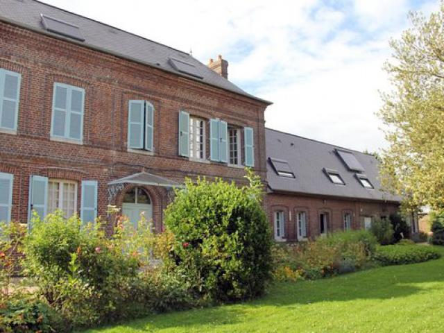 Transformation d'une dépendance et d'un grenier en chambre d'hôtes à La Neuville Chant d'Oisel (76)